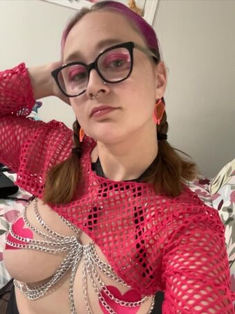 Devilishbat Голі Зливи OnlyFans Фото 3