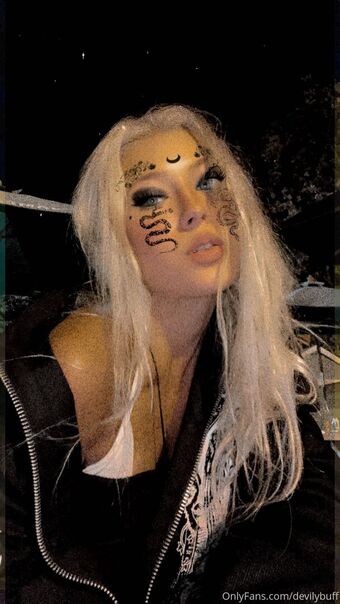 devilybuff Голі Зливи OnlyFans Фото 19