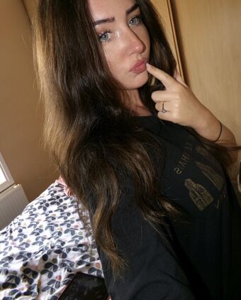 dharma Голі Зливи OnlyFans Фото 14