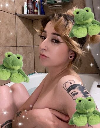 Dinkhoe Голі Зливи OnlyFans Фото 15