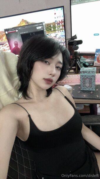 Disleft Голі Зливи OnlyFans Фото 39