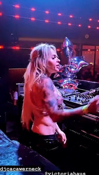 DJ Caca Werneck Голі Зливи OnlyFans Фото 67