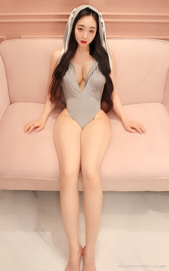 do_it_do_yeon Голі Зливи OnlyFans Фото 11