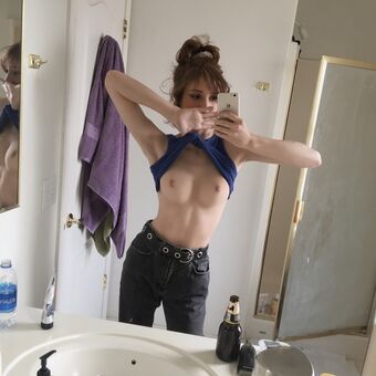 docilemoth Голі Зливи OnlyFans Фото 90