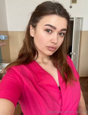 dr_daniela Голі Зливи OnlyFans Фото 57