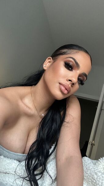 E.dot Голі Зливи OnlyFans Фото 26