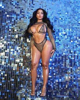 E.dot Голі Зливи OnlyFans Фото 35