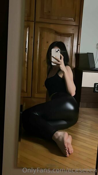 ecesezen Голі Зливи OnlyFans Фото 7