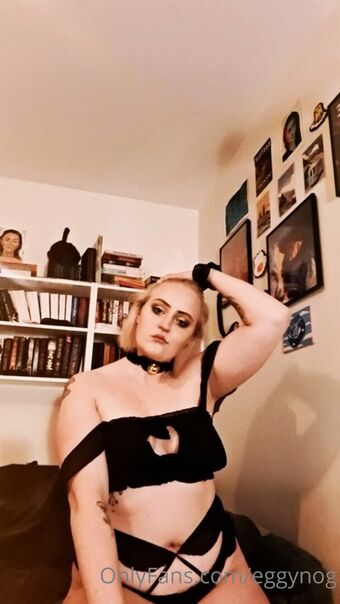 eggynog Голі Зливи OnlyFans Фото 14