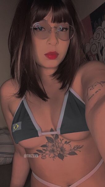Ehatriz Голі Зливи OnlyFans Фото 4