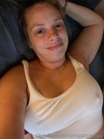 elastichrissy Голі Зливи OnlyFans Фото 16