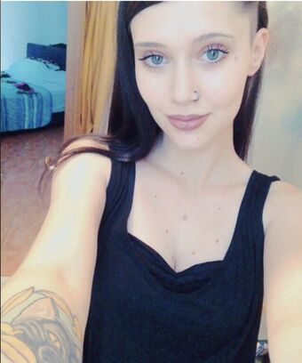 eleperuffo_ Голі Зливи OnlyFans Фото 15