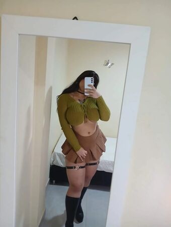 Elizabeth Nazariego Голі Зливи OnlyFans Фото 66