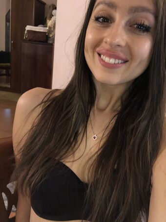 Elizabeth Sentbyeros