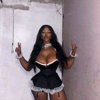 Ella Mac Голі Зливи OnlyFans Фото 11