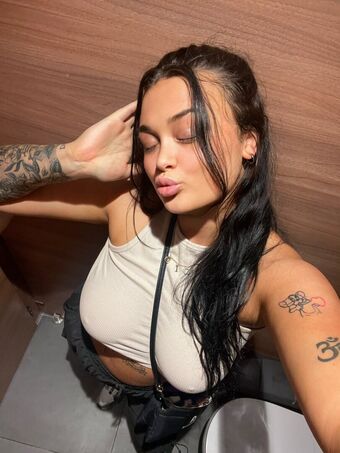 ellatrow Голі Зливи OnlyFans Фото 13