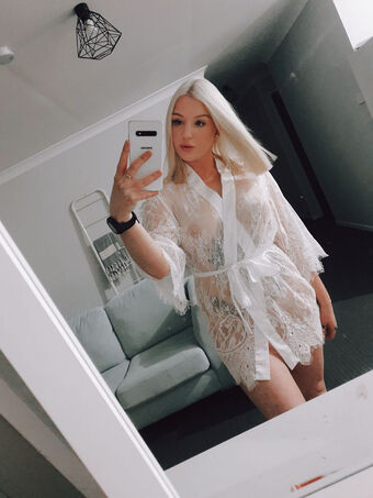 EllaX Голі Зливи OnlyFans Фото 9