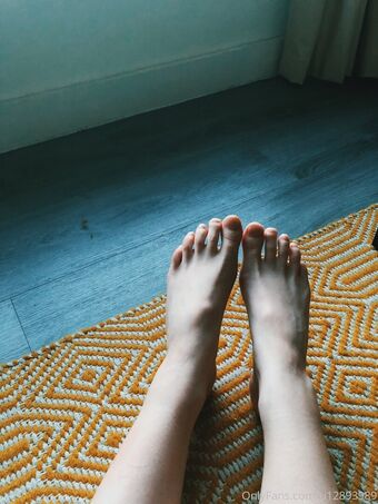 Ellbat Голі Зливи OnlyFans Фото 84
