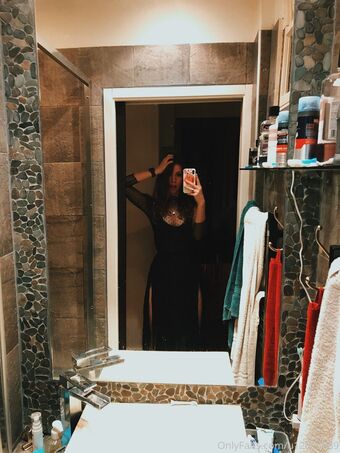 Ellbat Голі Зливи OnlyFans Фото 90