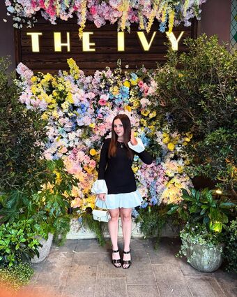 Elle Mulvaney Голі Зливи OnlyFans Фото 17