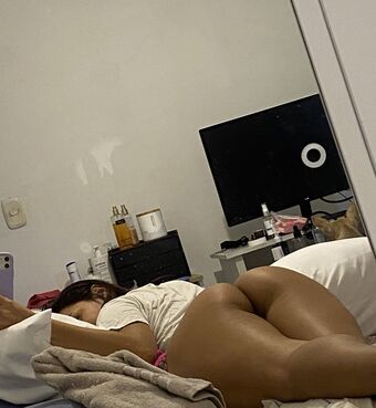 Ellen Голі Зливи OnlyFans Фото 40