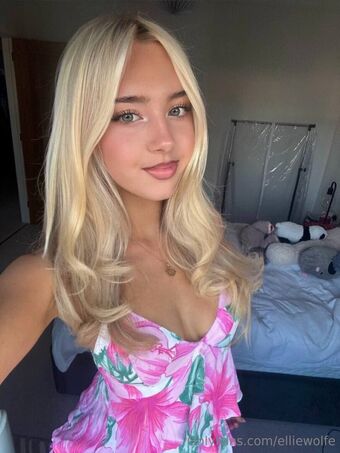 elliewolfe Голі Зливи OnlyFans Фото 87