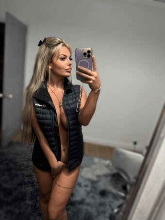 ells_ann Голі Зливи OnlyFans Фото 64