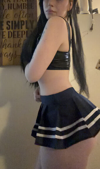 Emelia Asmr Голі Зливи OnlyFans Фото 64