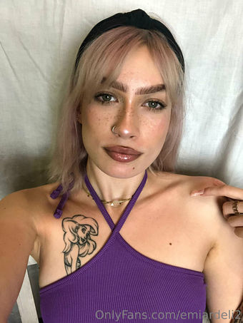emiardeli2 Голі Зливи OnlyFans Фото 4