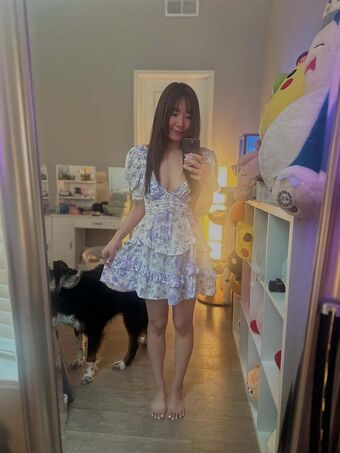 Emily Wang Голі Зливи OnlyFans Фото 46