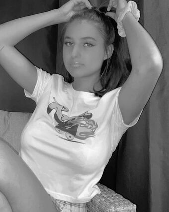 Emizzillo Голі Зливи OnlyFans Фото 9