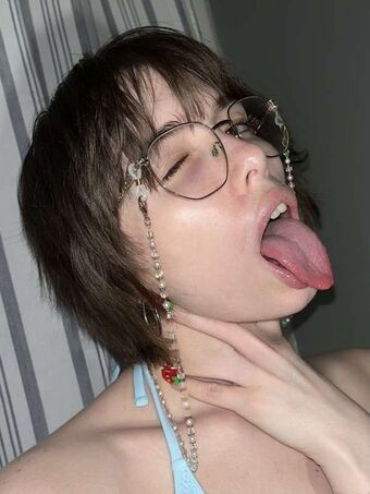 Emma Grace Murabito Голі Зливи OnlyFans Фото 26