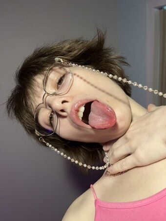 Emma Grace Murabito Голі Зливи OnlyFans Фото 28