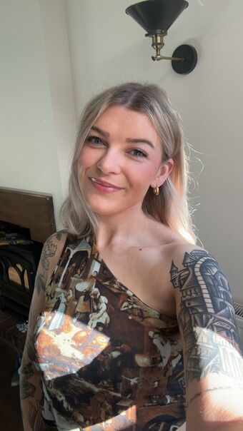 Emmalition Голі Зливи OnlyFans Фото 44