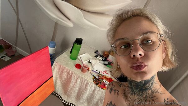 emmaxxdolly