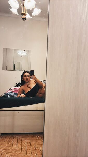 Erica Todaro Голі Зливи OnlyFans Фото 22