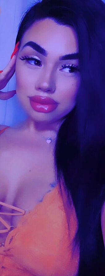 Ericah Голі Зливи OnlyFans Фото 16