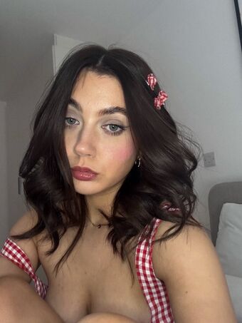 Errin Голі Зливи OnlyFans Фото 20