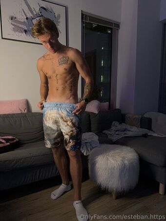 esteban.https Голі Зливи OnlyFans Фото 9