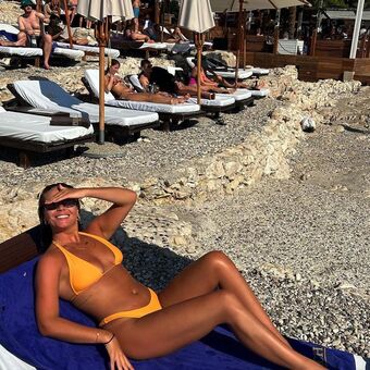 ESUND Голі Зливи OnlyFans Фото 31