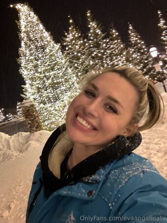 Eva Angelina