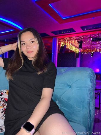 EvaFlower Голі Зливи OnlyFans Фото 7