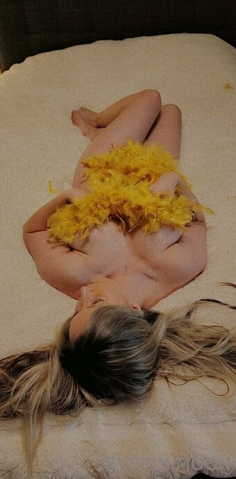 everlymoon Голі Зливи OnlyFans Фото 8