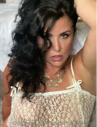 evparrish Голі Зливи OnlyFans Фото 7