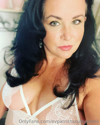 evparrish Голі Зливи OnlyFans Фото 18