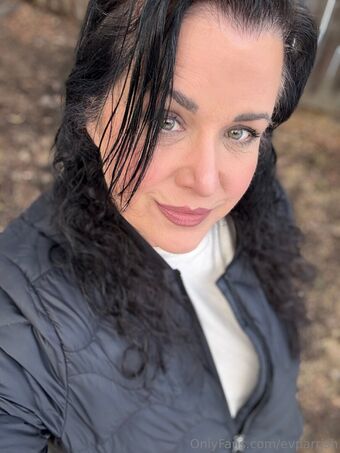 evparrish Голі Зливи OnlyFans Фото 21
