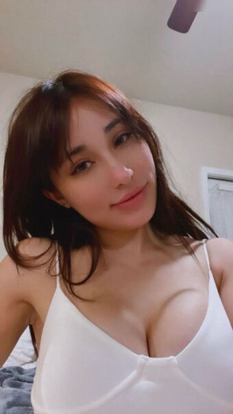 f1elly Голі Зливи OnlyFans Фото 32