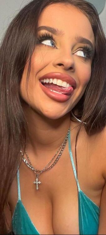 Fagata Agata Fąk Голі Зливи OnlyFans Фото 14