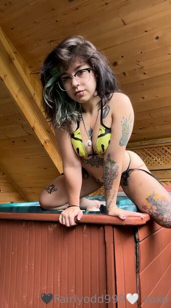 fairlyodd222 Голі Зливи OnlyFans Фото 12