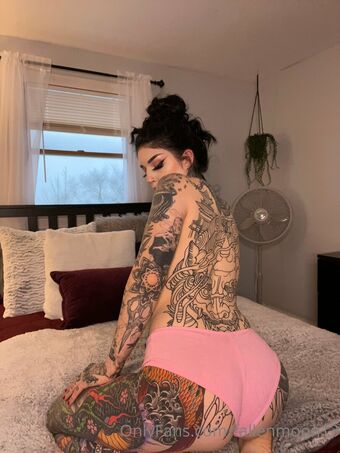 fallenmoon13 Голі Зливи OnlyFans Фото 11